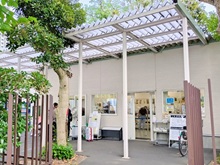 休憩所&売店(皇居東御苑)